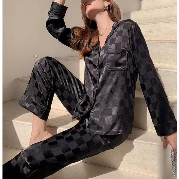 OEM Christmas luxury silk women sleepwear long sleeve two piece pajamas